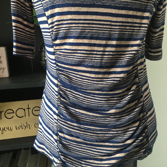 ✨️4/$25 SALE✨️PLEIONE stripe top. MP - Picture 2 of 9